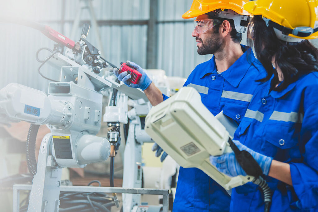 Intervento di manutenzione meccanica su impianto industriale<br />
